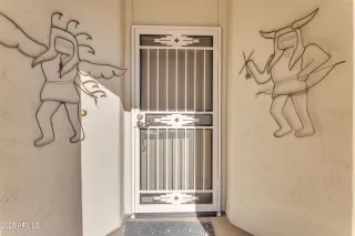 Photo #4: 6814757 Listing