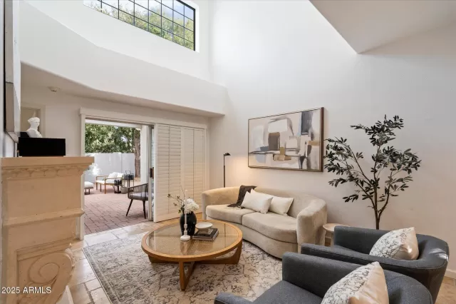 MLS: 6814952 Condo For Sale