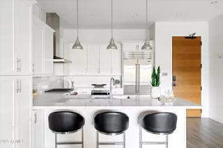 Photo #2: 6815044 Listing 