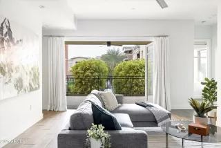 Photo #4: 6815044 Listing 