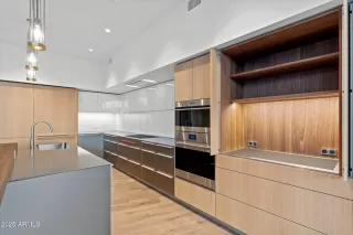 Photo #6: 6815175 Listing 