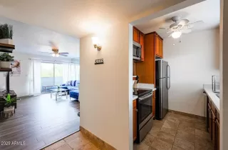 Photo #4: 6815348 Listing