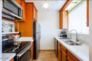 Photo #5: 6815348 Listing