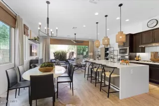 Photo #3: 6815368 Listing 