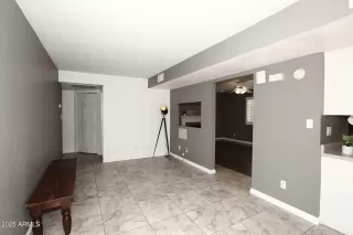 Photo #5: 6815392 Listing 