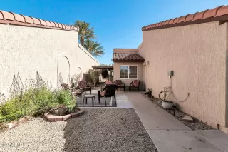 Photo #4: 6815399 Listing