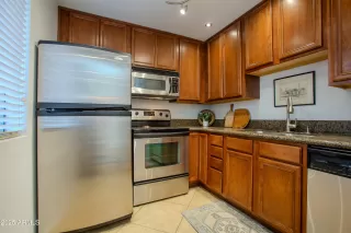 Photo #4: 6815719 Listing 