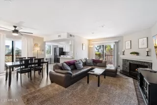 Photo #3: 6815794 Listing