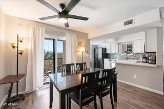 Photo #6: 6815794 Listing