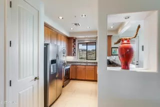 Photo #6: 6815845 Listing