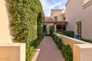 Photo #3: 6815904 Listing 