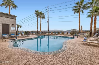 Photo #6: 6816025 Listing 