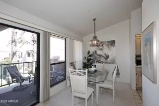 Photo #6: 6816243 Listing