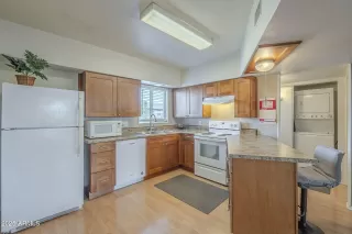 Photo #1: 6816437 Listing