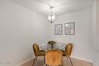 Photo #5: 6816539 Listing