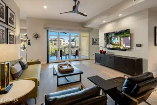 Photo #5: 6816625 Listing 