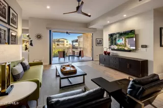 Photo #6: 6816625 Listing 