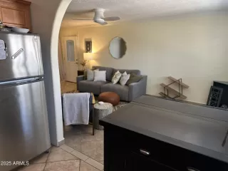 Photo #3: 6816813 Listing