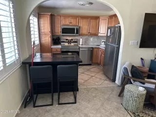 Photo #5: 6816813 Listing