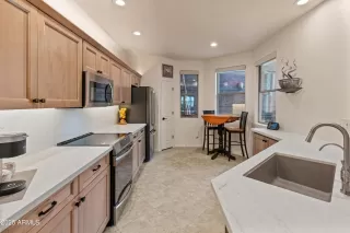 Photo #3: 6816826 Listing 