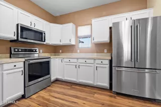 Photo #5: 6816955 Listing 