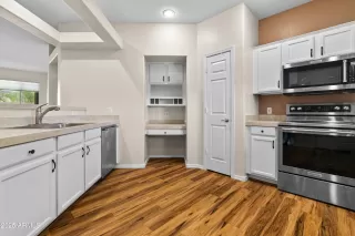 Photo #6: 6816955 Listing 