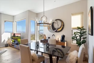 Photo #5: 6817063 Listing 