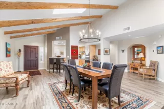 Photo #6: 6817319 Listing