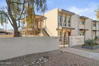 Photo #1: 6817546 Listing
