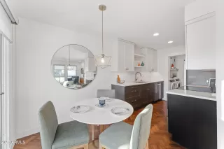 Photo #6: 6817546 Listing
