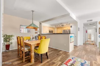 Photo #3: 6817731 Listing