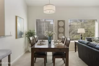 Photo #4: 6817788 Listing