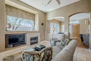 Photo #3: 6817844 Listing 
