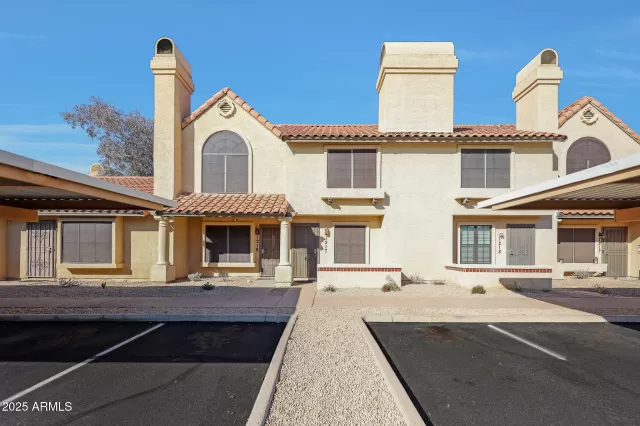 MLS: 6817876 Condo For Sale