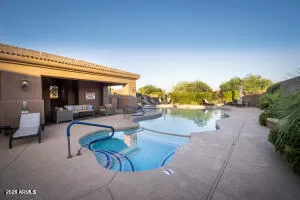 Photo #2: 6817999 Listing 