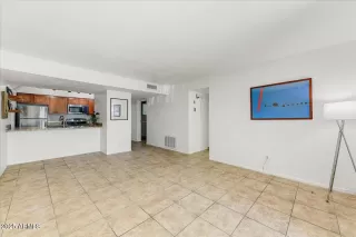 Photo #3: 6818057 Listing
