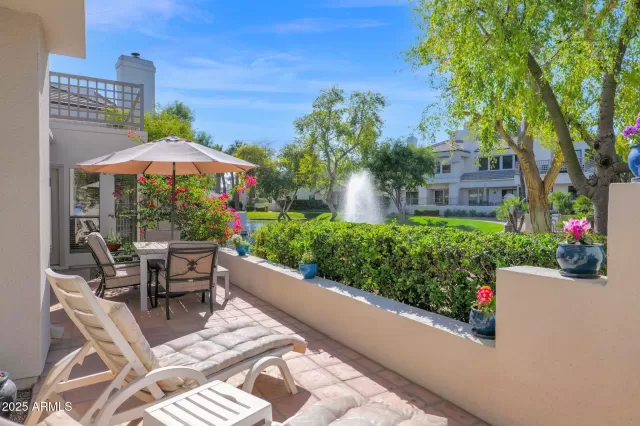 MLS: 6818134 Condo For Sale