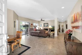 Photo #4: 6818134 Listing 