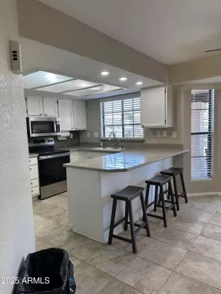 Photo #1: 6818371 Listing