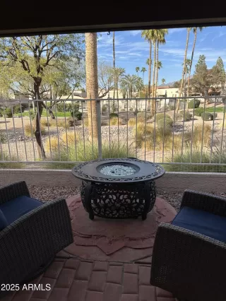 Photo #6: 6818371 Listing