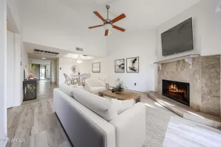 Photo #1: 6818910 Listing 