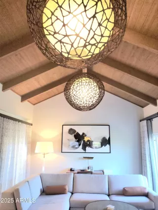 Photo #3: 6818939 Listing 