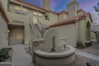 Photo #1: 6819142 Listing 