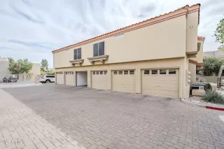 Photo #6: 6819142 Listing 