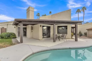 Photo #5: 6819194 Listing