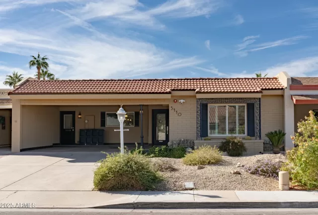 MLS: 6819382 Condo For Sale