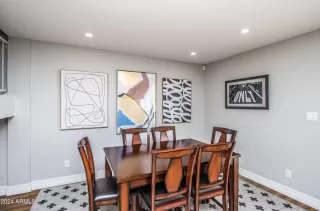 Photo #6: 6819387 Listing