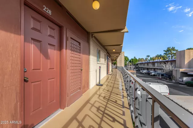 MLS: 6819527 Condo For Sale