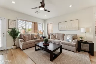 Photo #4: 6819540 Listing 