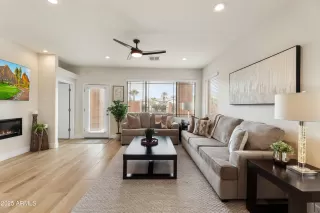 Photo #5: 6819540 Listing 